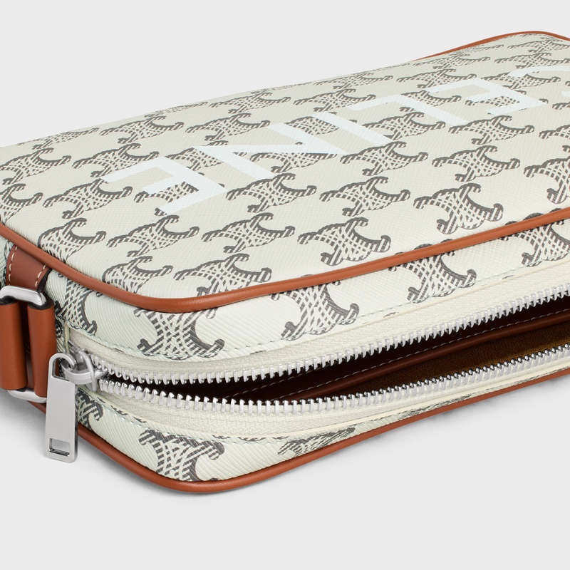 Celine Medium Bag In Triomphe Kanvas With Celine Print Postacı Çantası Kahverengi | CL-591857